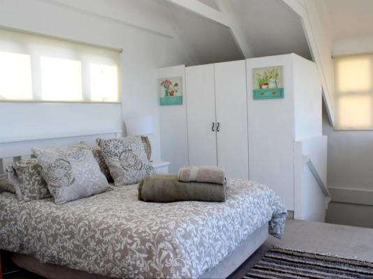 Room image 7