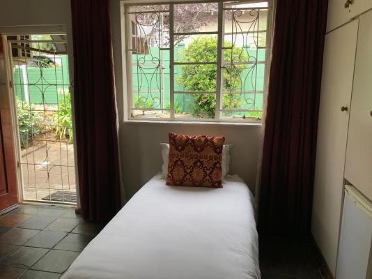 Room image 2