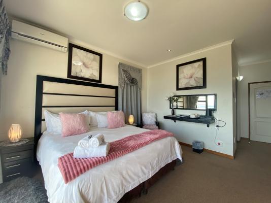 Room image 28