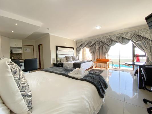 Room image 33