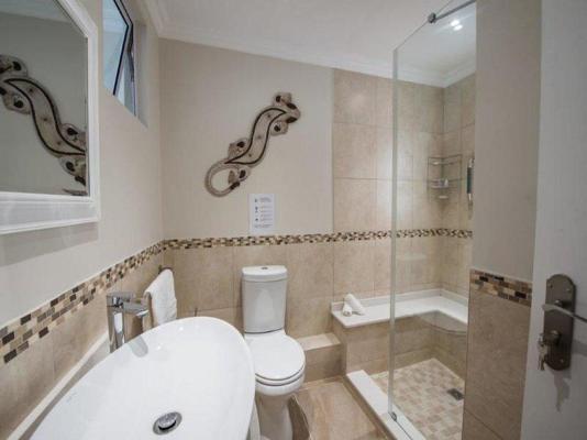 Room image 2