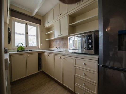 Room image 1