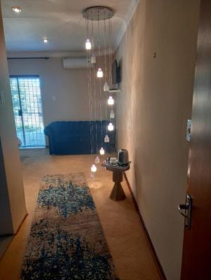 Room image 4