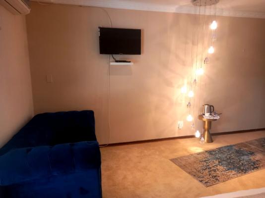 Room image 5