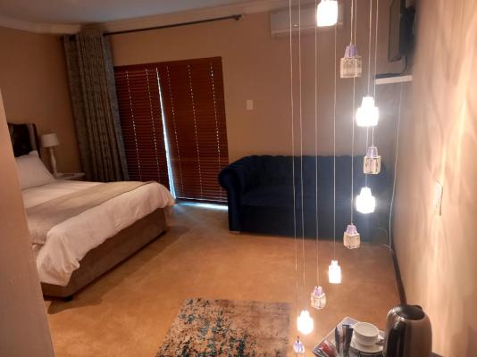 Room image 2