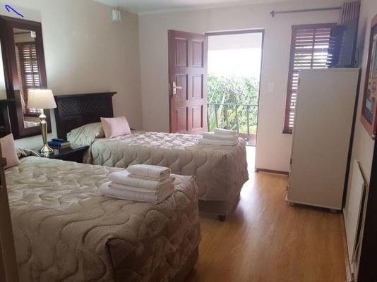 Room image 6