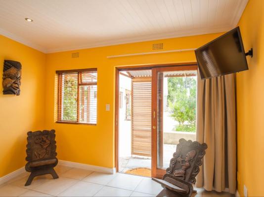 Room image 3