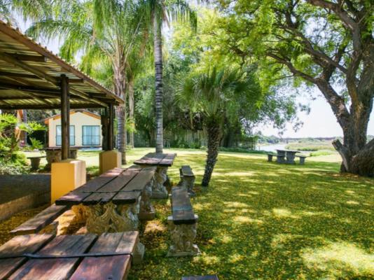 River Bank Lodge - 165368