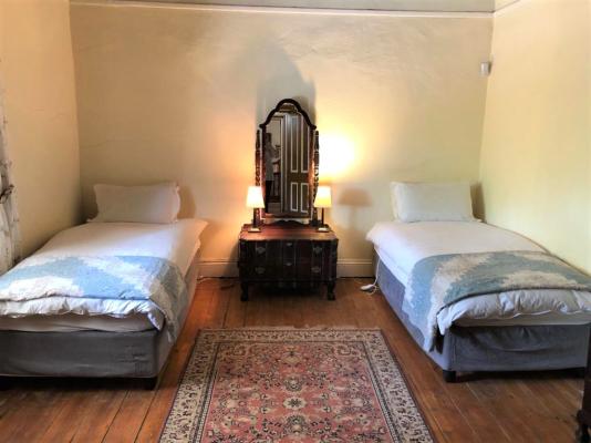 Room image 5