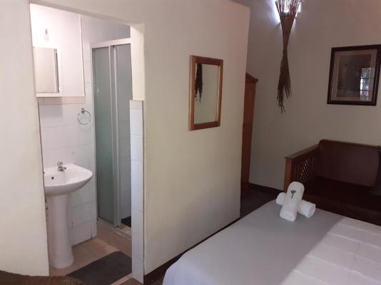 Room image 2