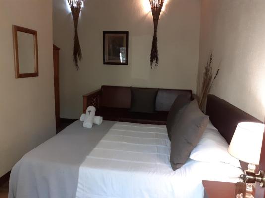 Room image 4