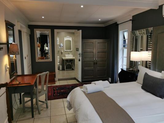 Room image 2