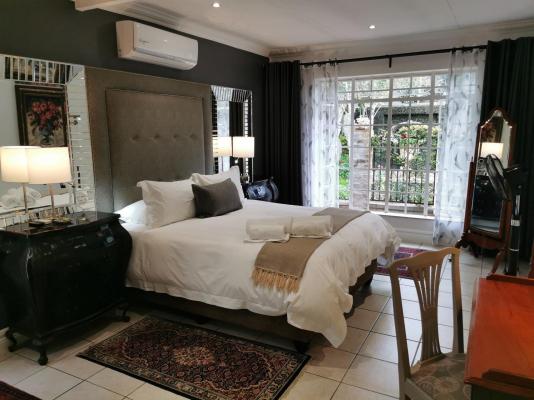 Room image 11