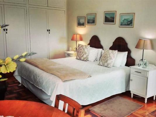 Room image 4