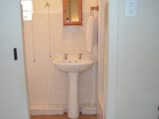 Room image 2