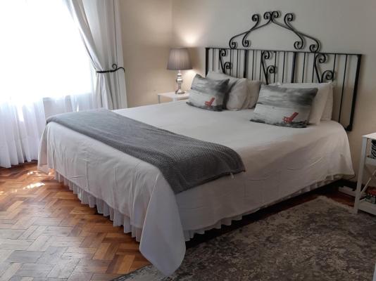 Room image 1