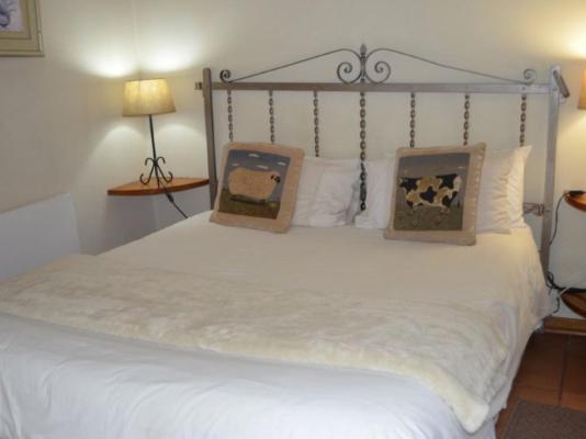 Room image 16