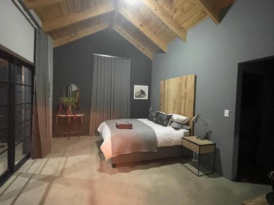 Room image 3