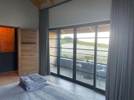 Room image 5