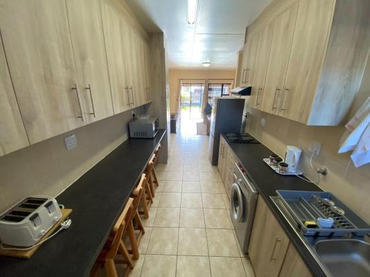 Room image 5
