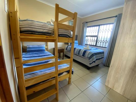 Room image 3