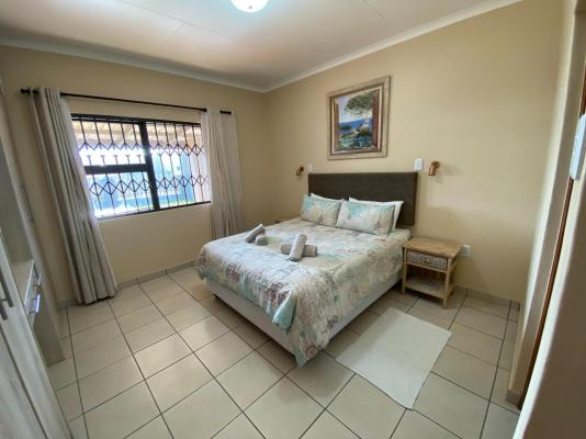 Room image 3