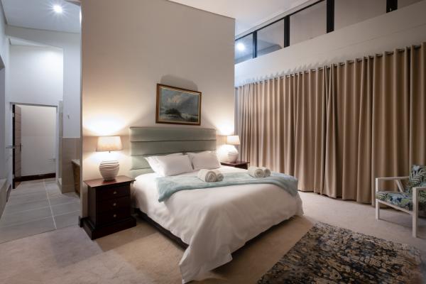 Room image 1