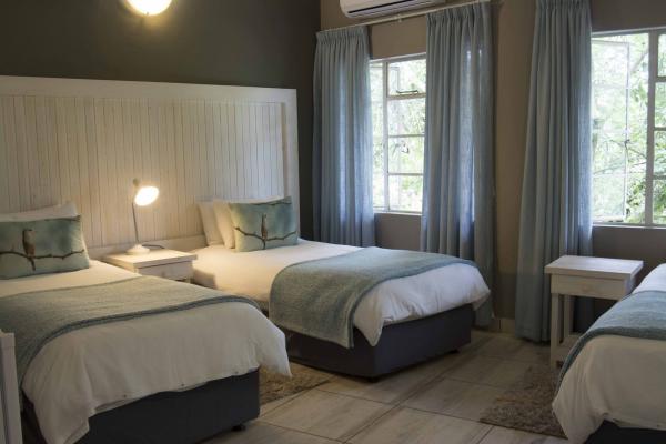 Room image 3