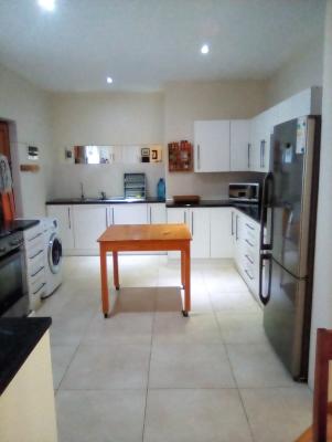Room image 3