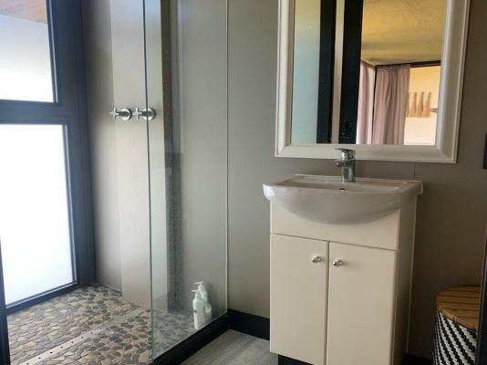 Room image 2