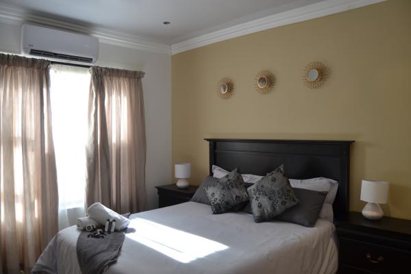 Room image 5