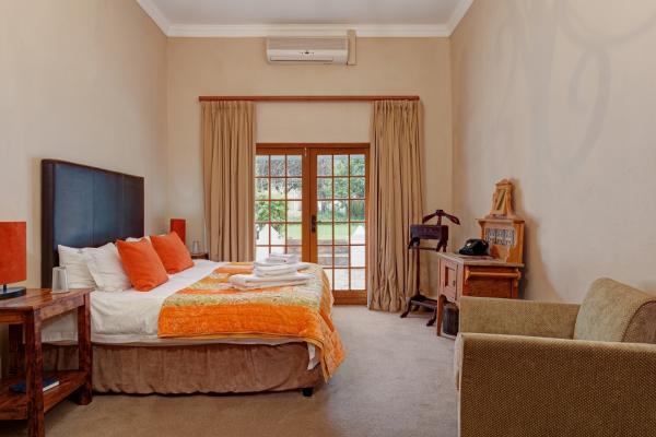 Room image 10
