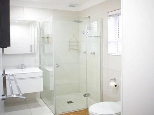 Room image 17