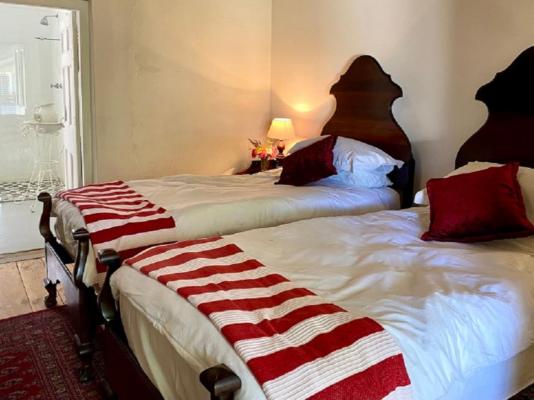 Room image 5