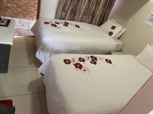 Room image 1