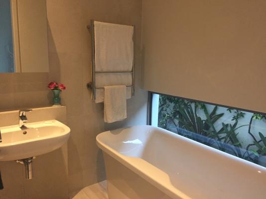 Bedroom 1 ensuite