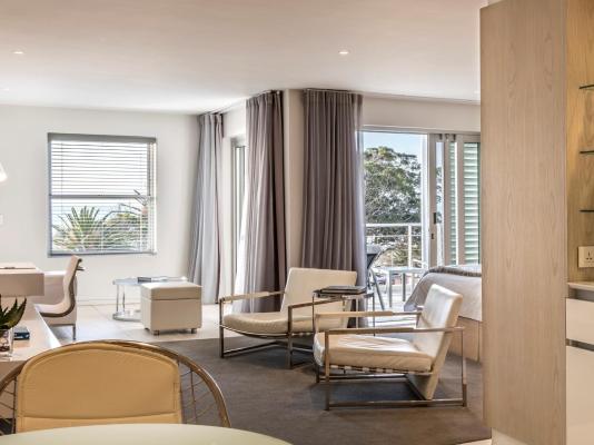 Room image 4
