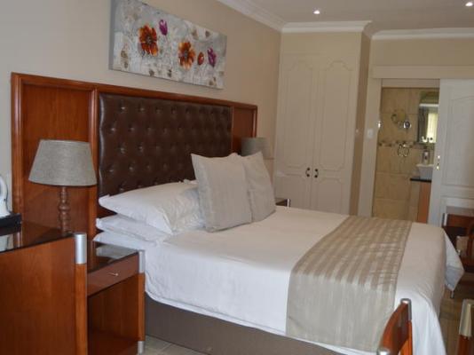Room image 6