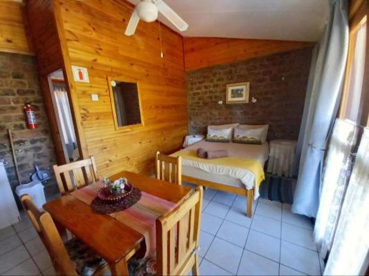 Room image 3