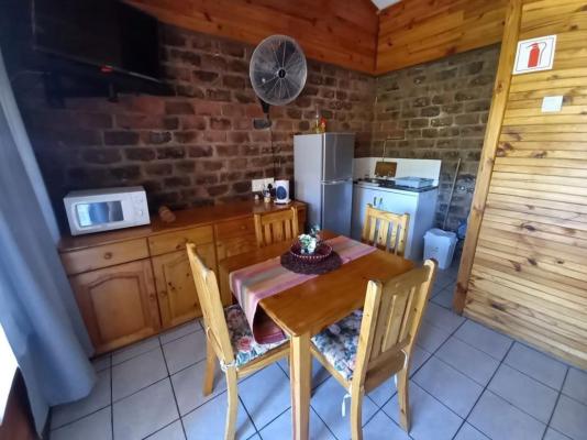 Room image 4