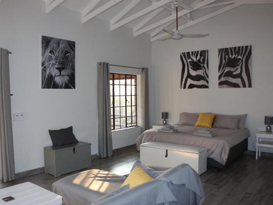 Room image 1