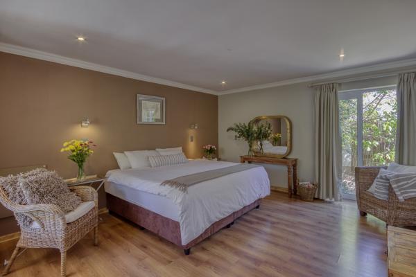 Explorer Guesthouse - 172162