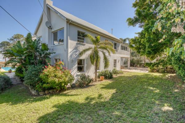 Explorer Guesthouse - 172182