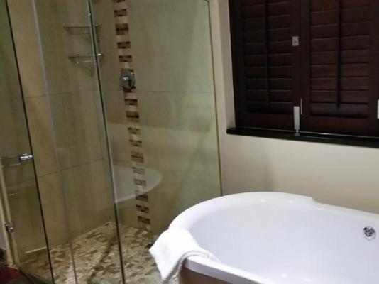 Room image 2