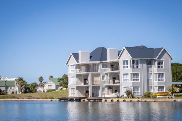 Water Views Apartment - 172803