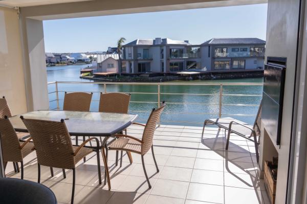 Water Views Apartment - 172811