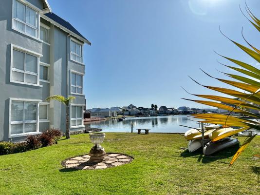 Water Views Apartment - 172823