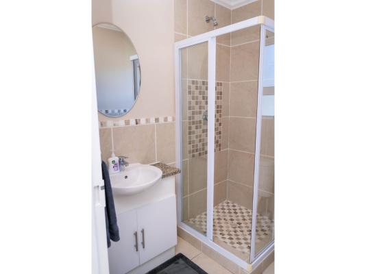 Water Views Apartment - 172845