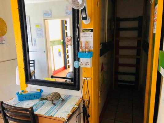 Room image 4