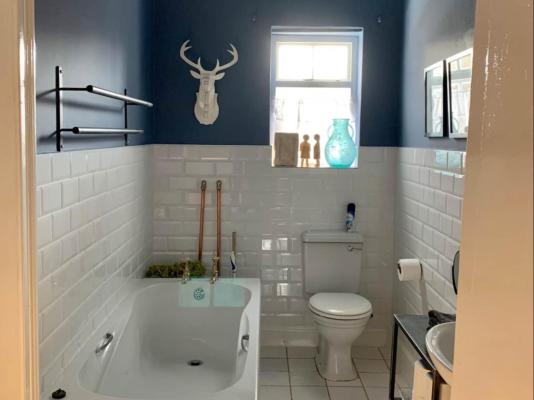 Room image 4
